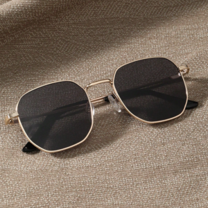 زوج من النظارات الرجالية ذات الإطار المربع الهندسي النحاسي